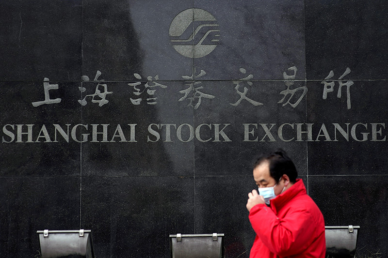 China stocks fall for 4th day as economic worries mount
