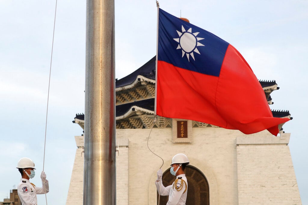 台湾指责中国登上旅游船引发恐慌