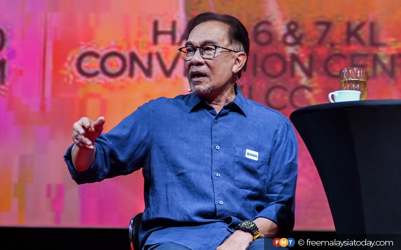 Books, caring and discipline: Anwar tells how he stayed a fighter | FMT