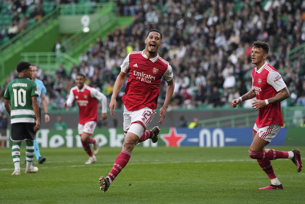 Arsenal draw at Sporting, Roma beat Sociedad in Europa League