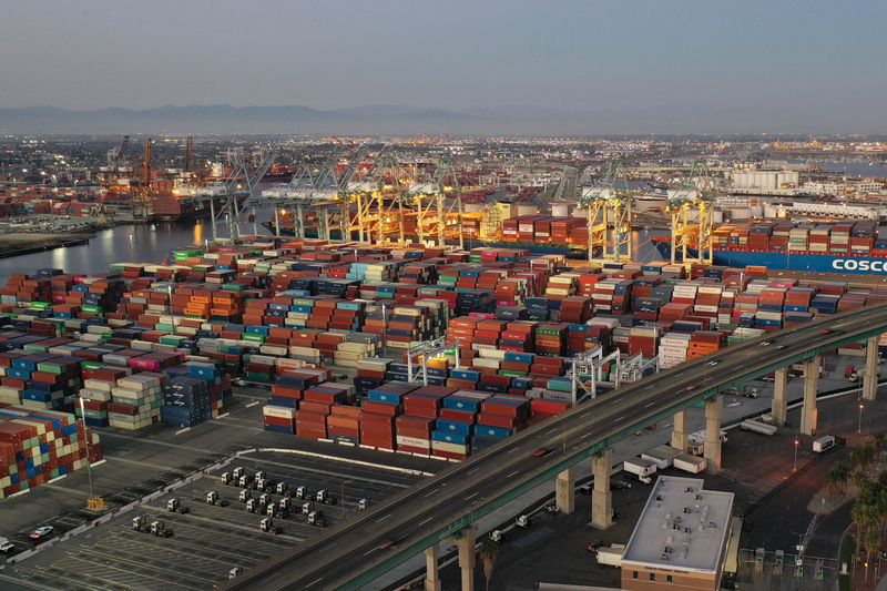 Dockworker shortage shuts California ports