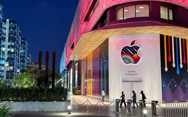 Apple says 'Hello Mumbai' at first India store launch | Free Malaysia Today  (FMT)