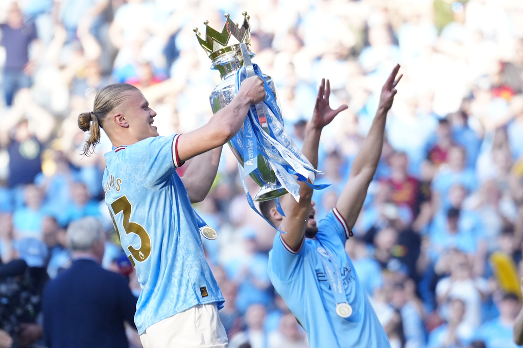 Manchester City celebrate Premier League title with 1-0 win over Chelsea