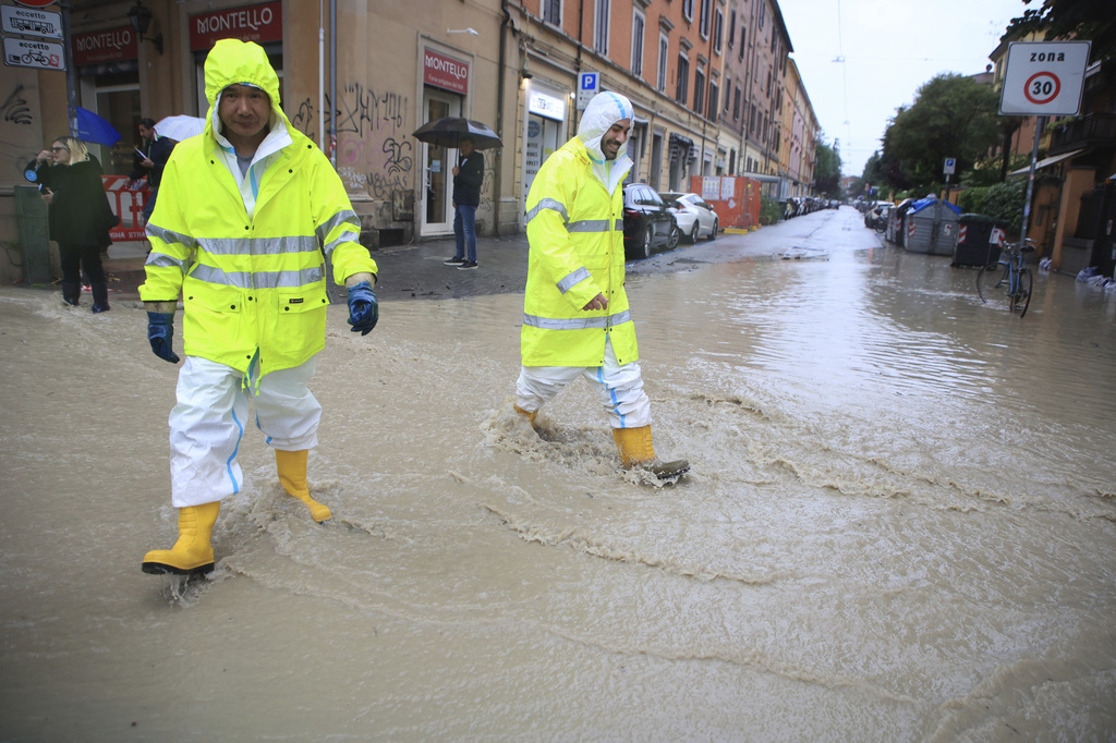 2 dead, thousands evacuated as floods hit northern Italy FMT