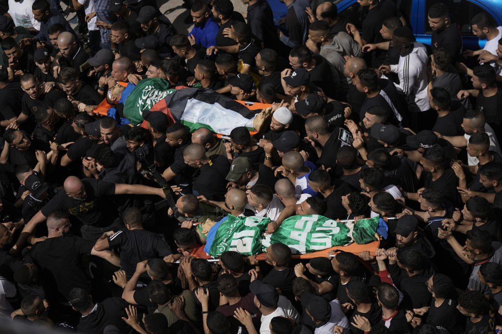 2 Palestinian militants killed in Israeli West Bank raid