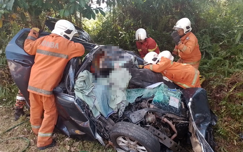 Kereta bertembung treler, 2 pelajar politeknik maut | FMT