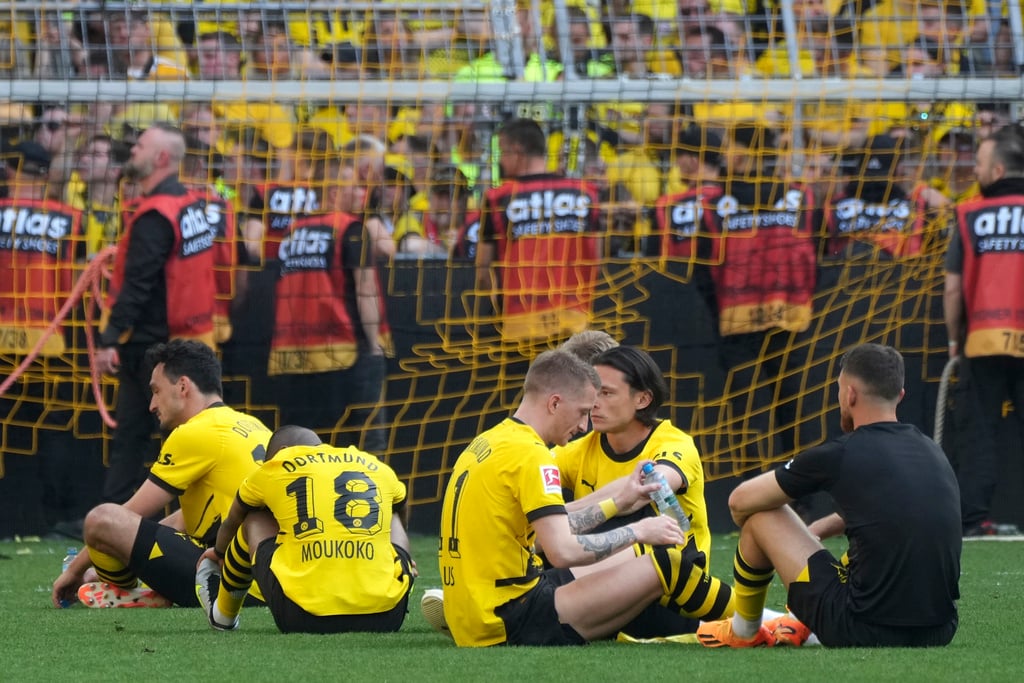 Dortmund’s title dreams dashed after shock home draw to Mainz