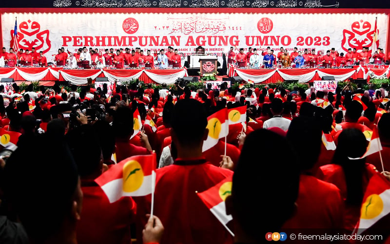 Umno dengan suara sumbang dalaman