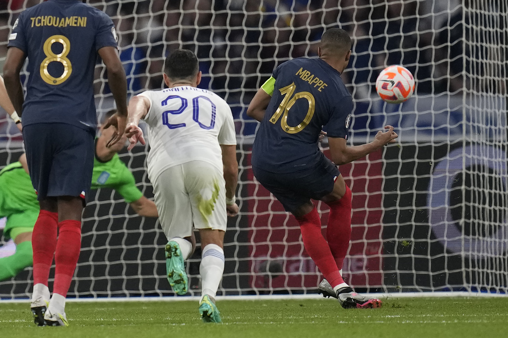 Mbappe leads France to an Euro qualifier win against Greece