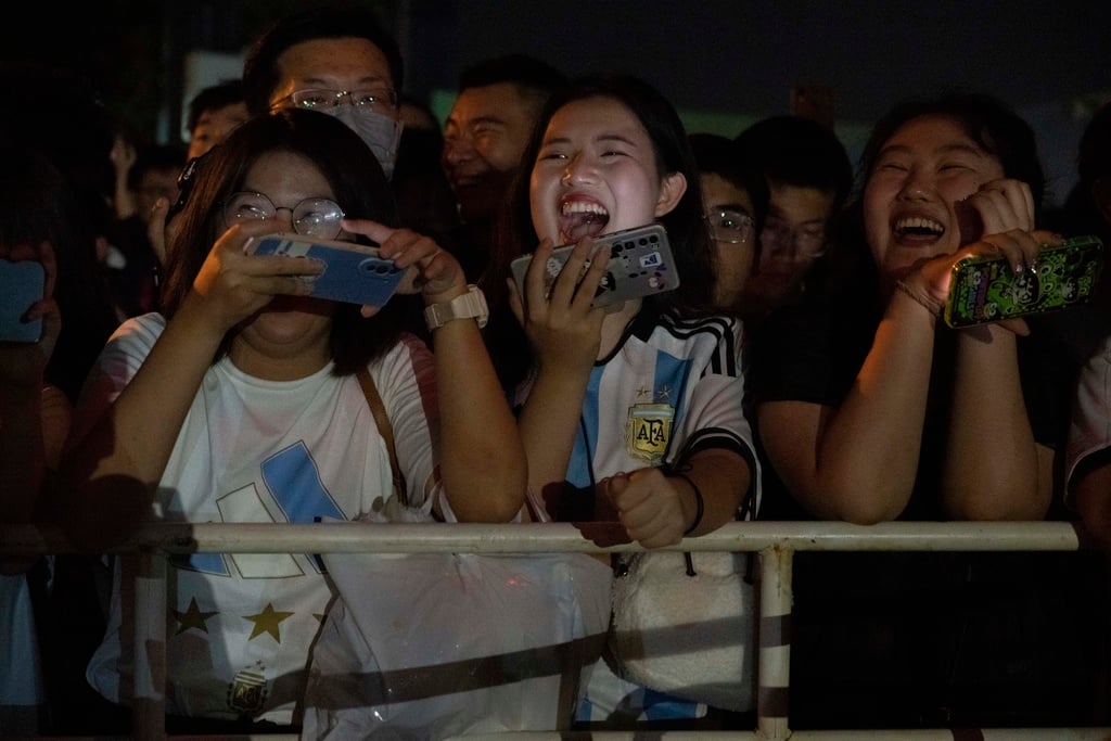 Messi Mania In Bejing! - Rediff.com