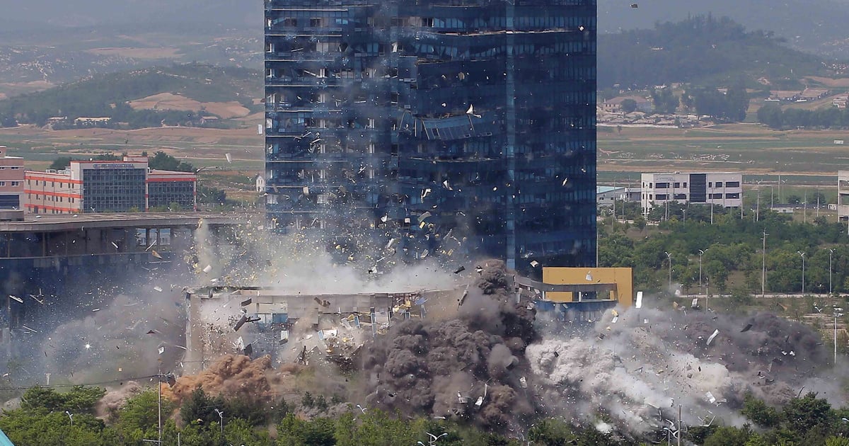 S. Korea sues North for USmil over blown up liaison office