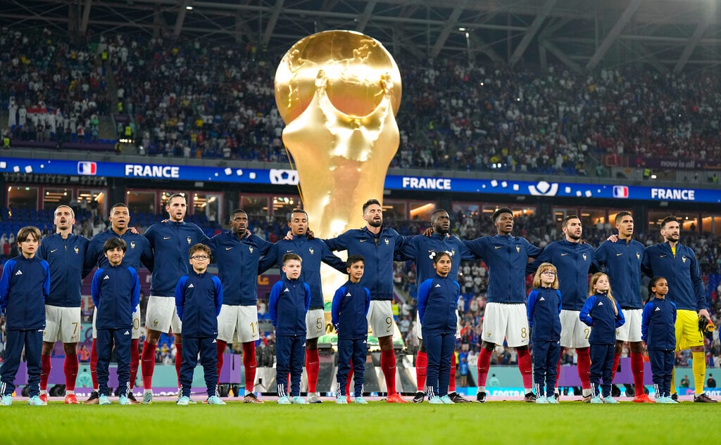 Mbappe, Les Bleus call for end to violence in France