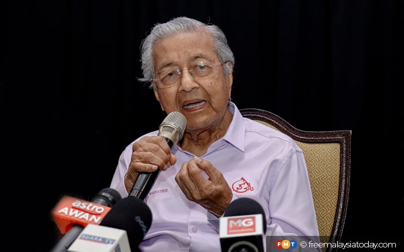 Dah 9 kali dipanggil polis berkait 3R, kata Dr M