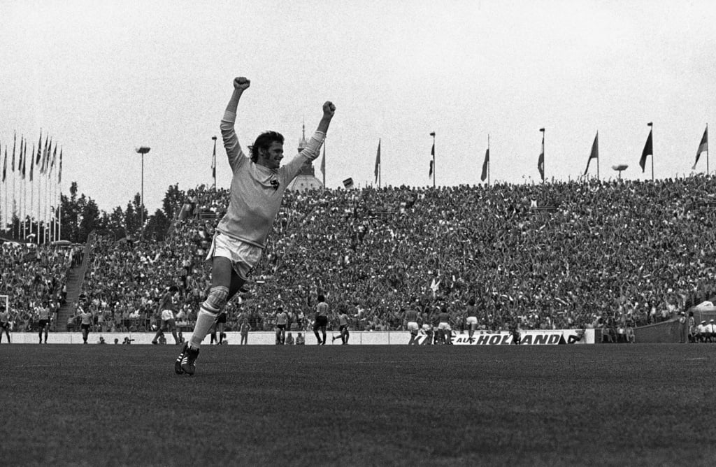 Dutch golden generation keeper Jongbloed dies aged 82