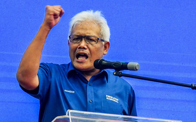 Cops who didn’t vote for PN have jeopardised future generations, claims Hamzah