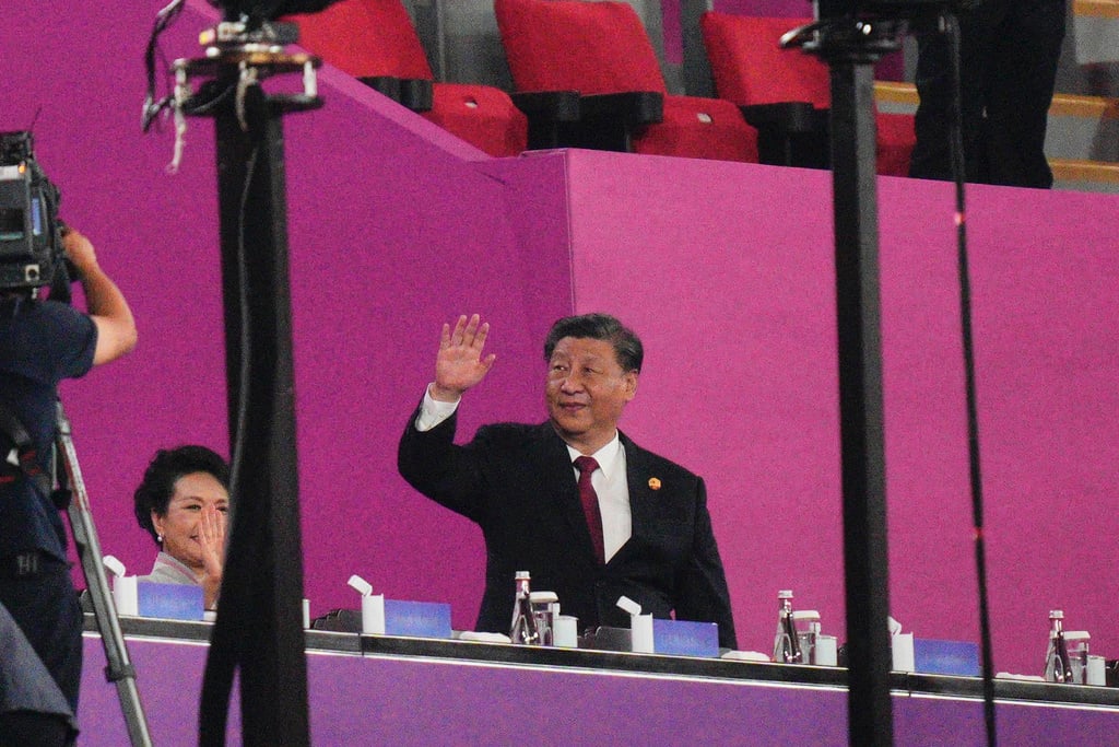 Crowd Roars Welcome For Xi At Asian Games Opening Ceremony FMT