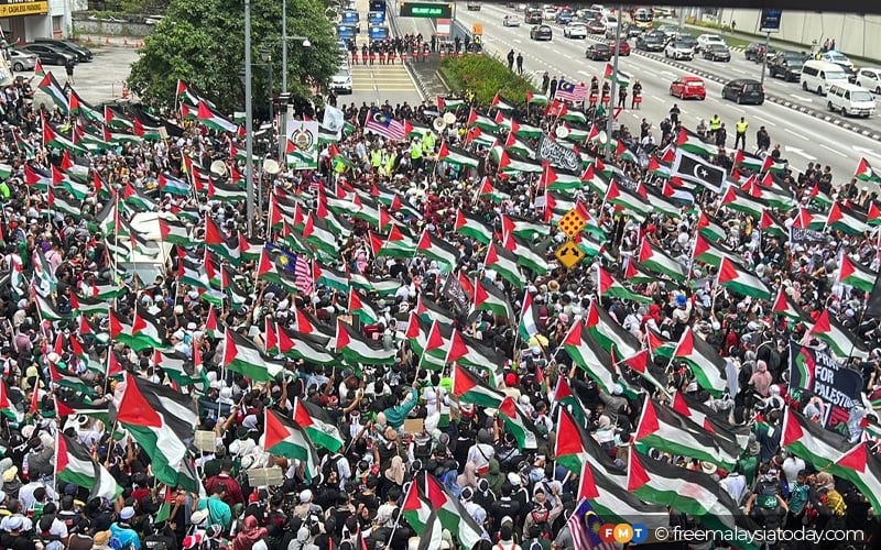 PAS’s pro-Palestine rally draws large crowd | FMT