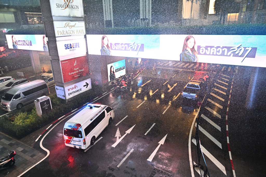 Thai Police Report Injuries After Shots Inside Bangkok Mall FMT