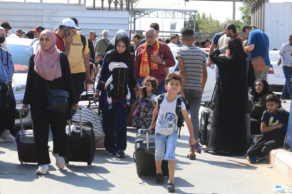 Bosnian, Palestinian Gaza evacuees arrive in Bosnia