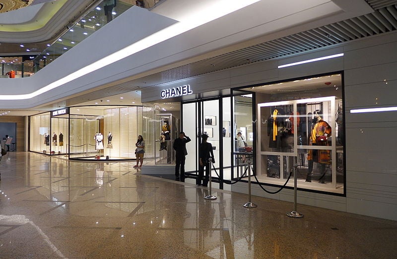 Hk Luxury Retailers Adjusting To Drop In High Spending Chinese Tourists Fmt