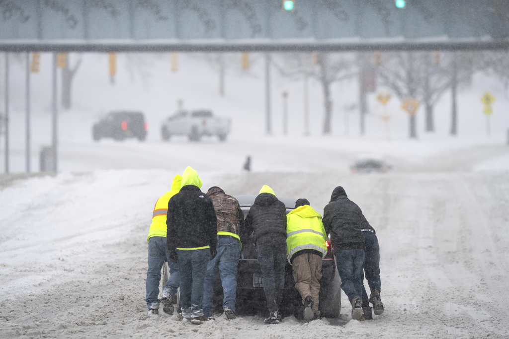 本周猛烈的冬季风暴席卷美国，造成至少 50 人死亡