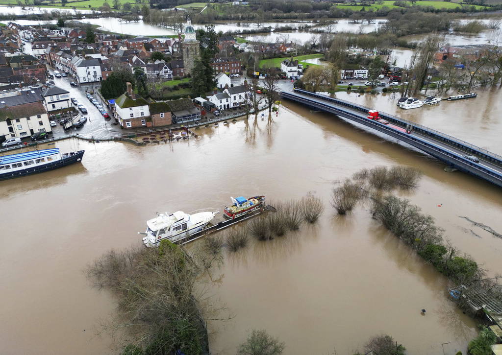 Storm Henk Causes Flooding And Travel Disruption In Uk Fmt