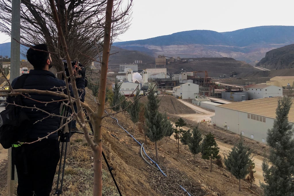 9 gold miners missing in Turkey hours after landslide