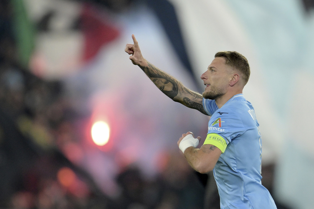 Lazio edge out 10 man Bayern thanks to Immobile penalty FMT