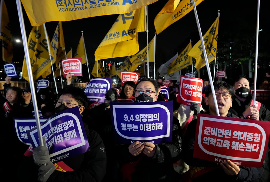 S Korean Govt Orders Doctors Back To Hospitals Fmt