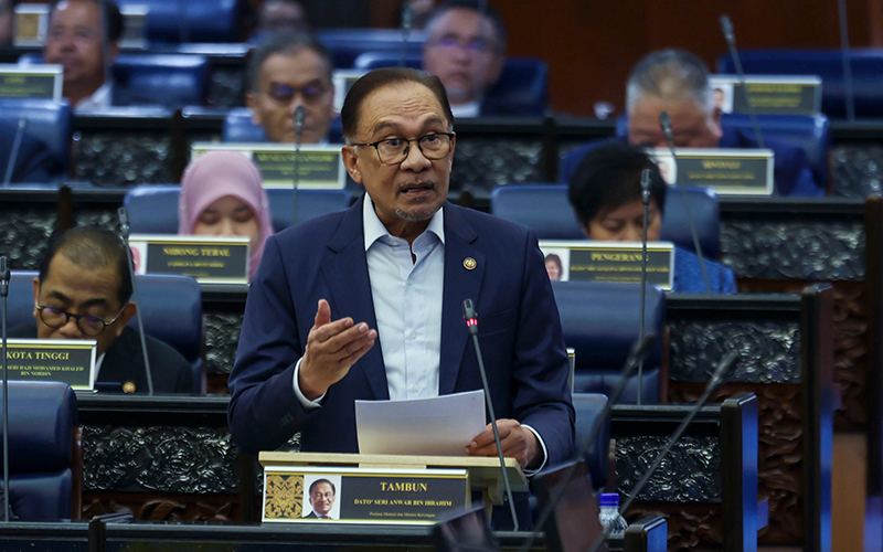 ‘Amaran’ Agong cegah ketidakstabilan politik peluang bagi Anwar, kata penganalisis
