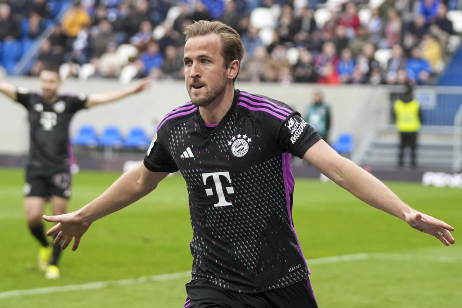 Kane Bags Record-breaking Goal In Bayern’s 5-2 Win At Darmstadt | FMT