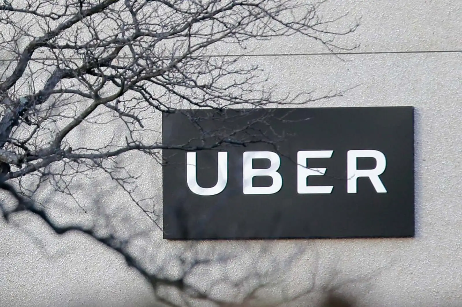 Uber to pay US$178mil to settle lawsuit with Australia taxi drivers