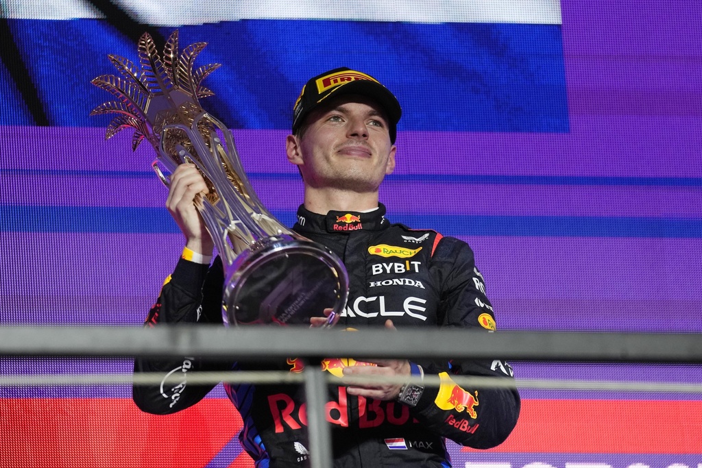 Verstappen continues winning streak in S. Arabia