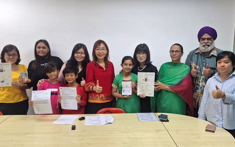 Don’t give up on children’s citizenship bid, Kok tells parents