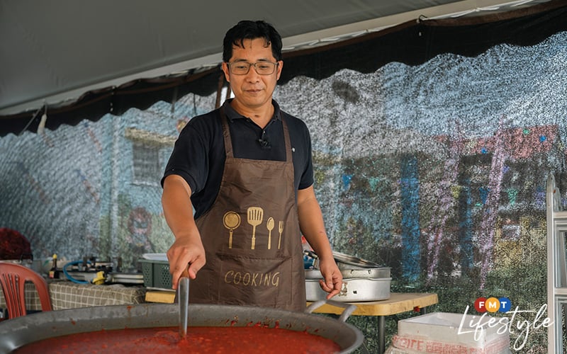 Disabled engineer cooks up a winning sambal business