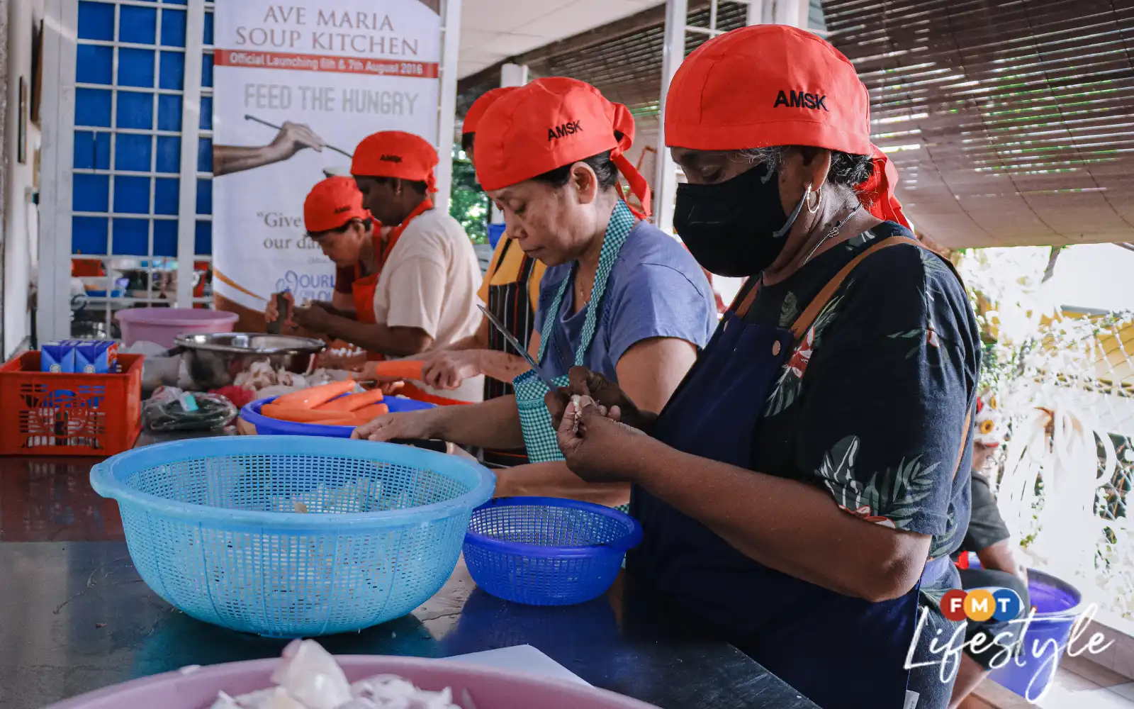 Hot meals made with love for Klang’s poor and homeless