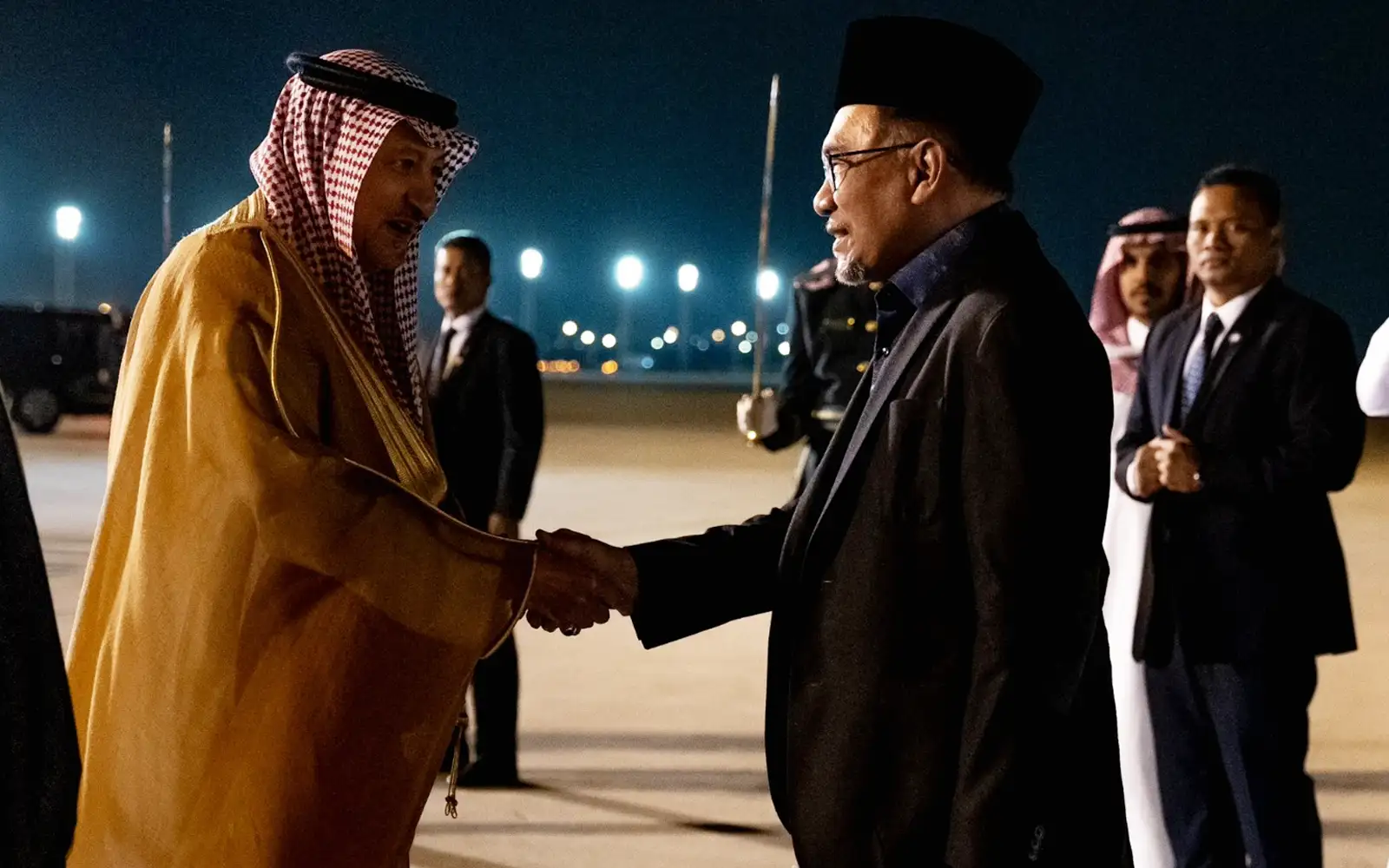 Anwar arrives in Riyadh for World Economic Forum special meeting