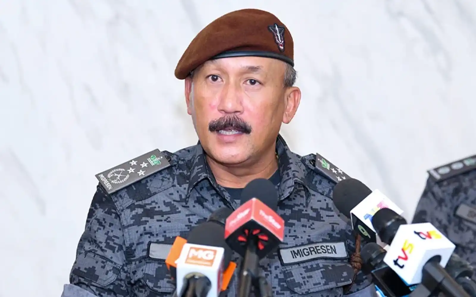 imigresen-tumpas-sindiket-palsu-dokumen-didalangi-warga-bangladesh-fmt