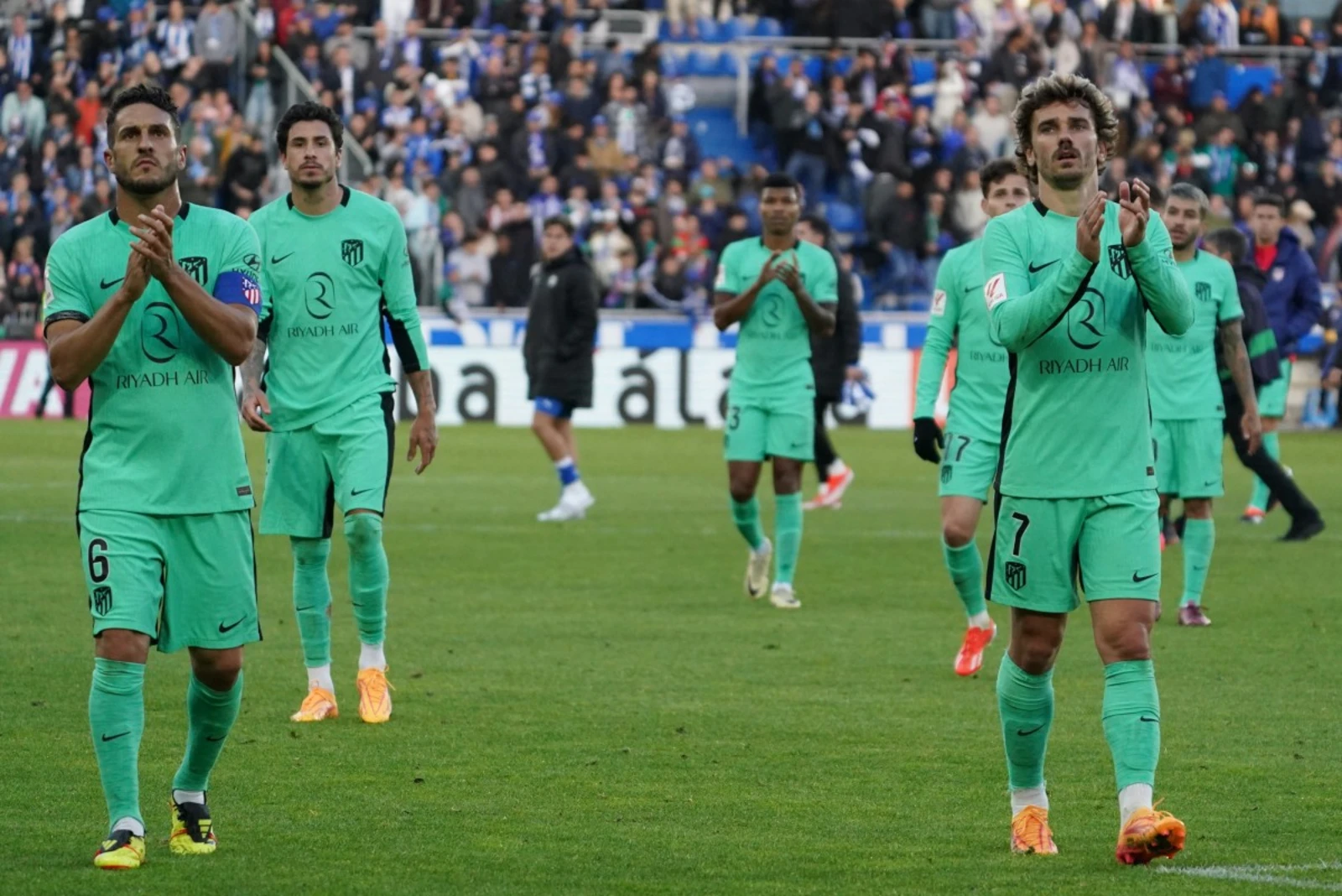 Lacklustre Atletico fall 2-0 away to Alaves