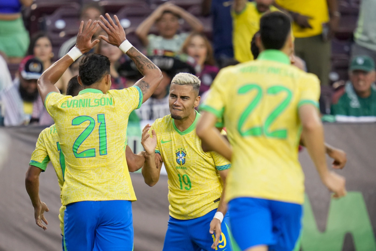 Brazil enjoy perfect warm-up ahead of Copa America with 3-2 win over ...