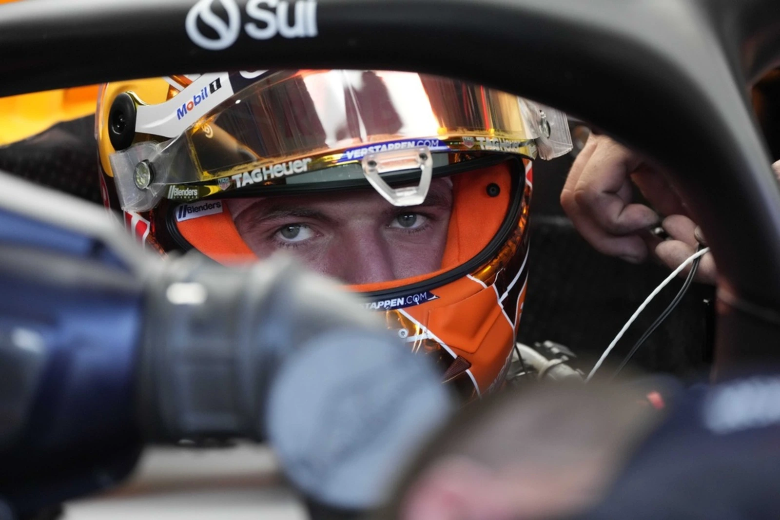 Verstappen beats McLarens to Austrian sprint pole