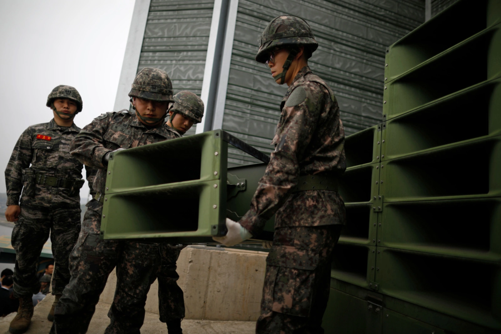 South Korea starts removing anti-North Korean loudspeakers on border