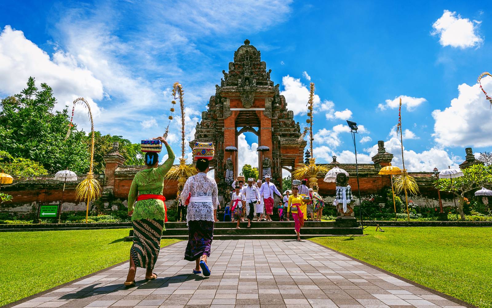 Indonesia wants Chinese tourists to look beyond Bali holidays