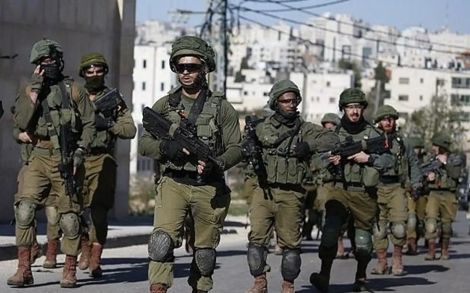 Israel’s govt votes to extend mandatory military service