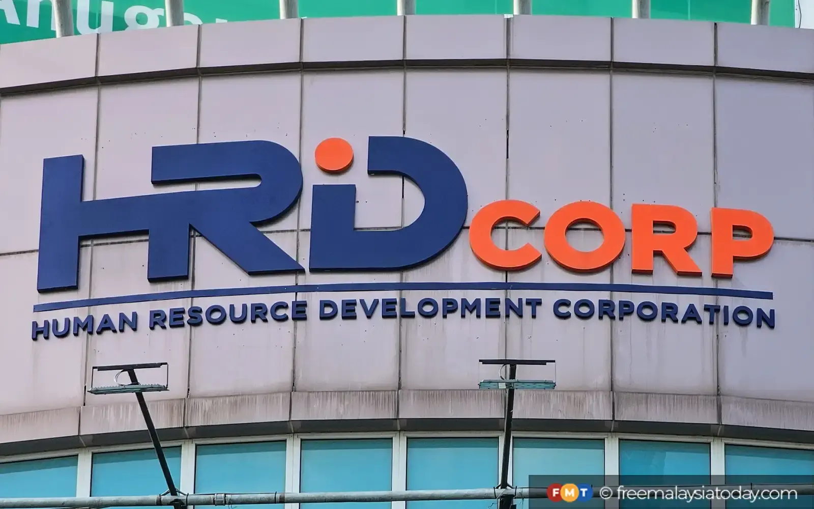 Isu HRD Corp, SPRM rakam keterangan 10 individu