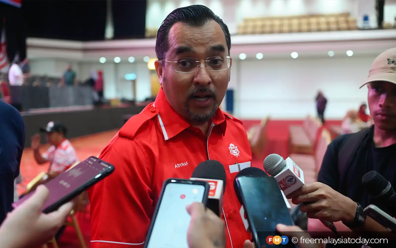 Ceramah kelompok, ketuk setiap pintu strategi BN di PRK Mahkota, kata Asyraf