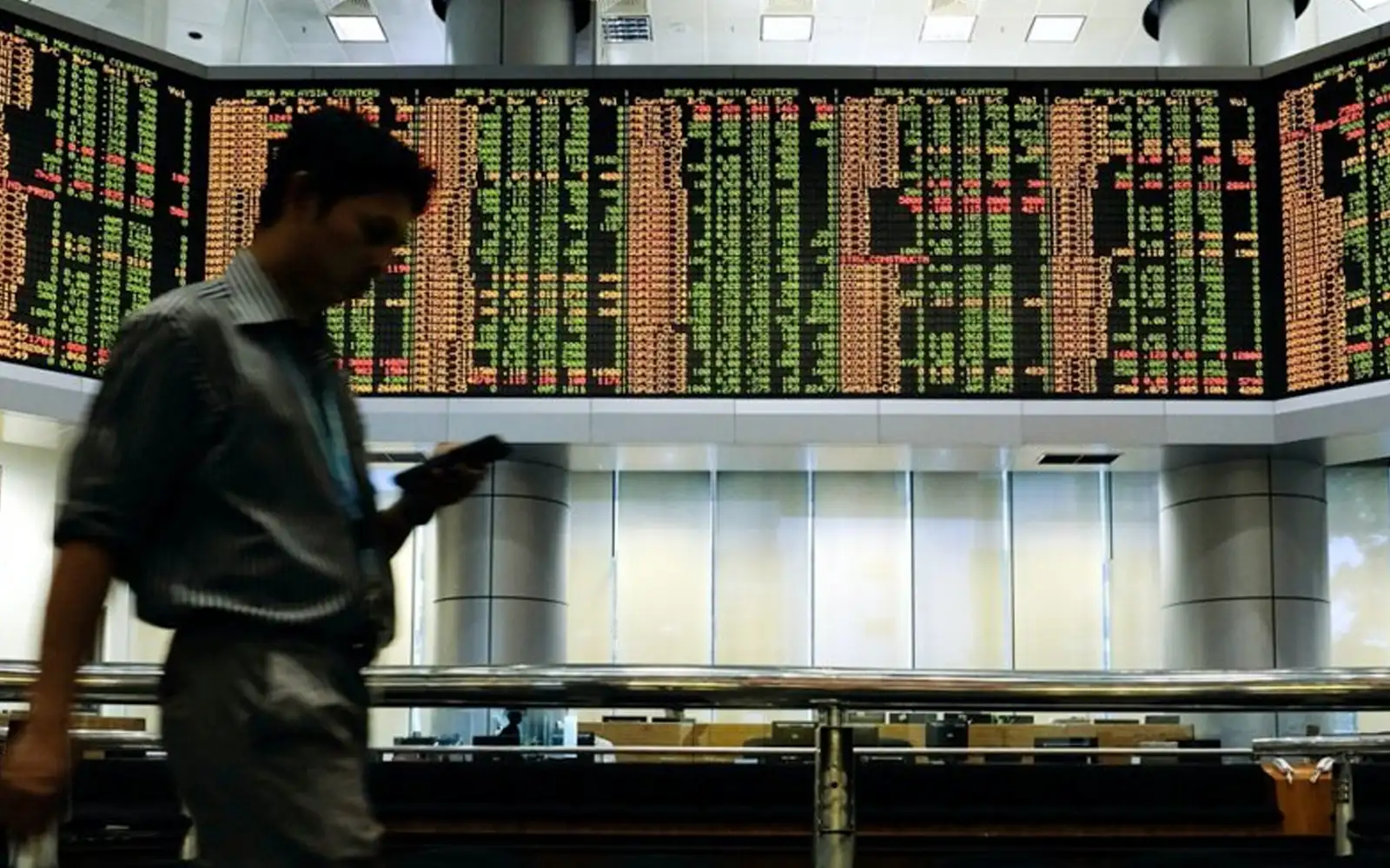 Analyst lifts FBM KLCI target to 1,660 for end-2024