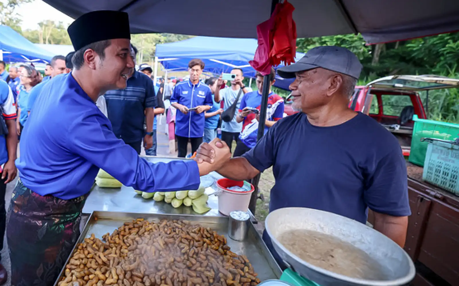 Tackling floods among BN candidate’s top priorities for Mahkota