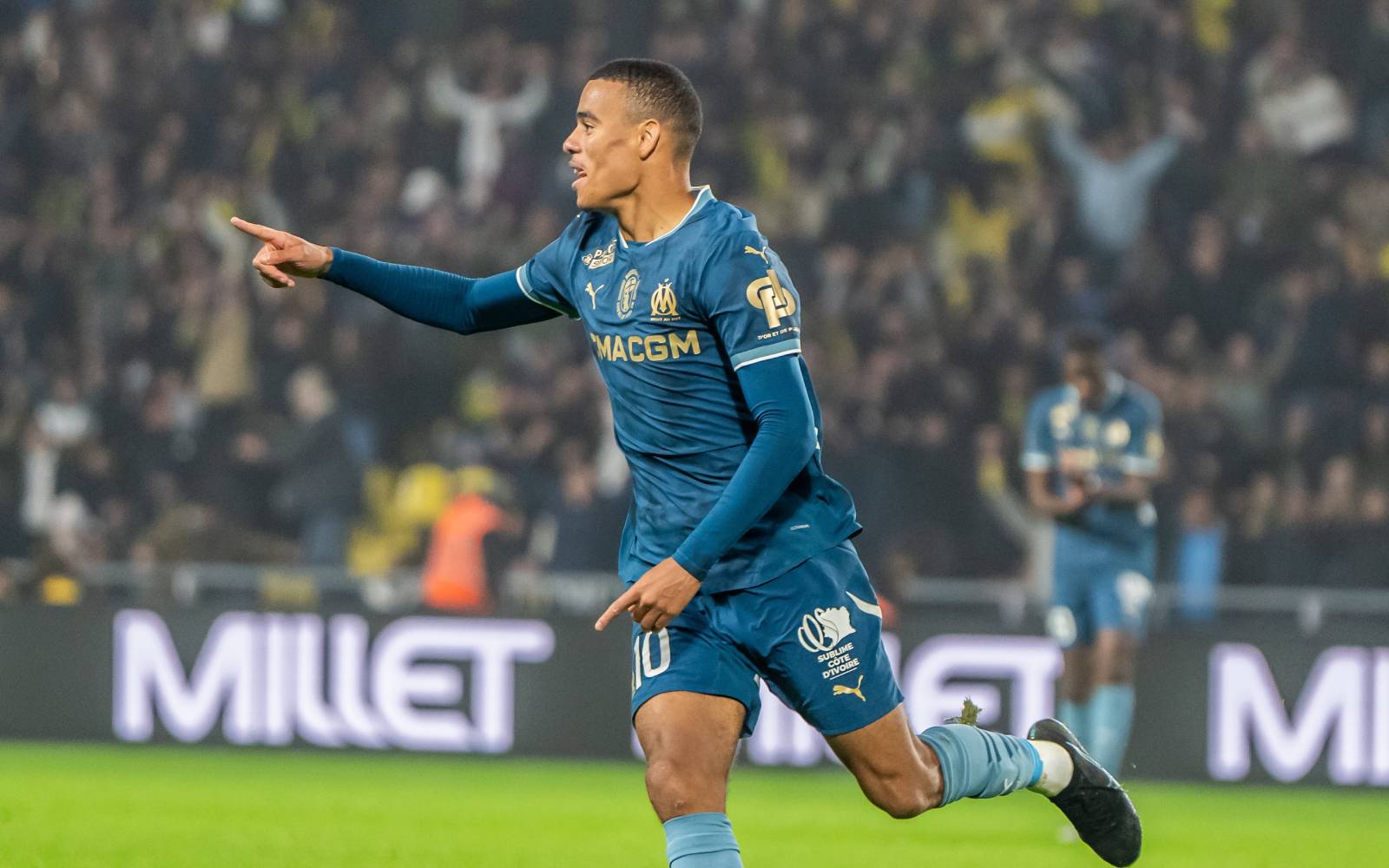 Marseille Secures Champions League Spot with Late Victory Over Le Havre