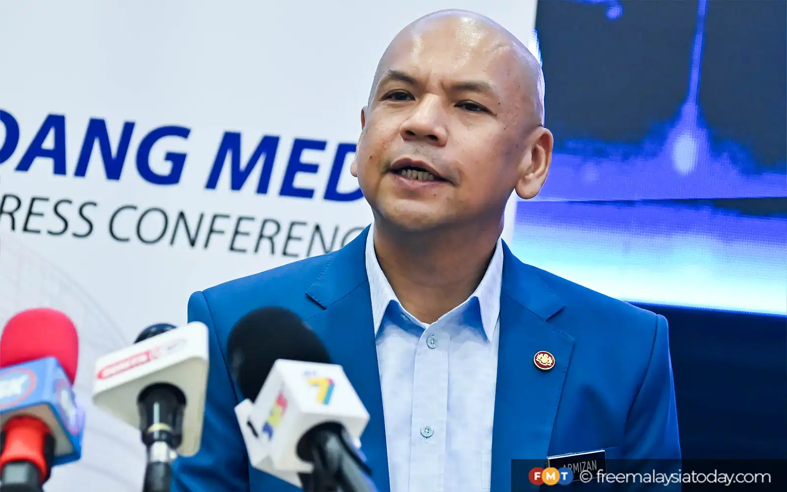 Talk to us now, Armizan tells prospective allies